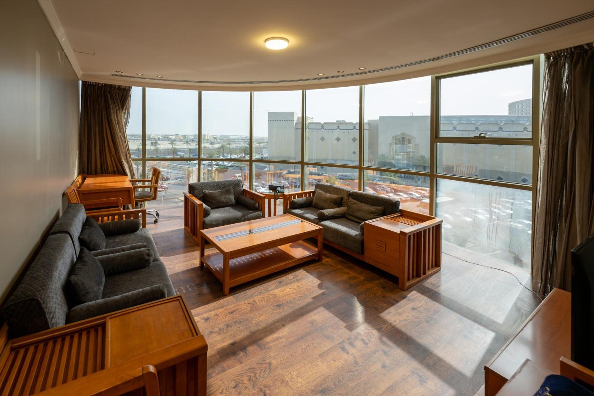 Tanal Serviced Apartments 알크호바르 객실 사진