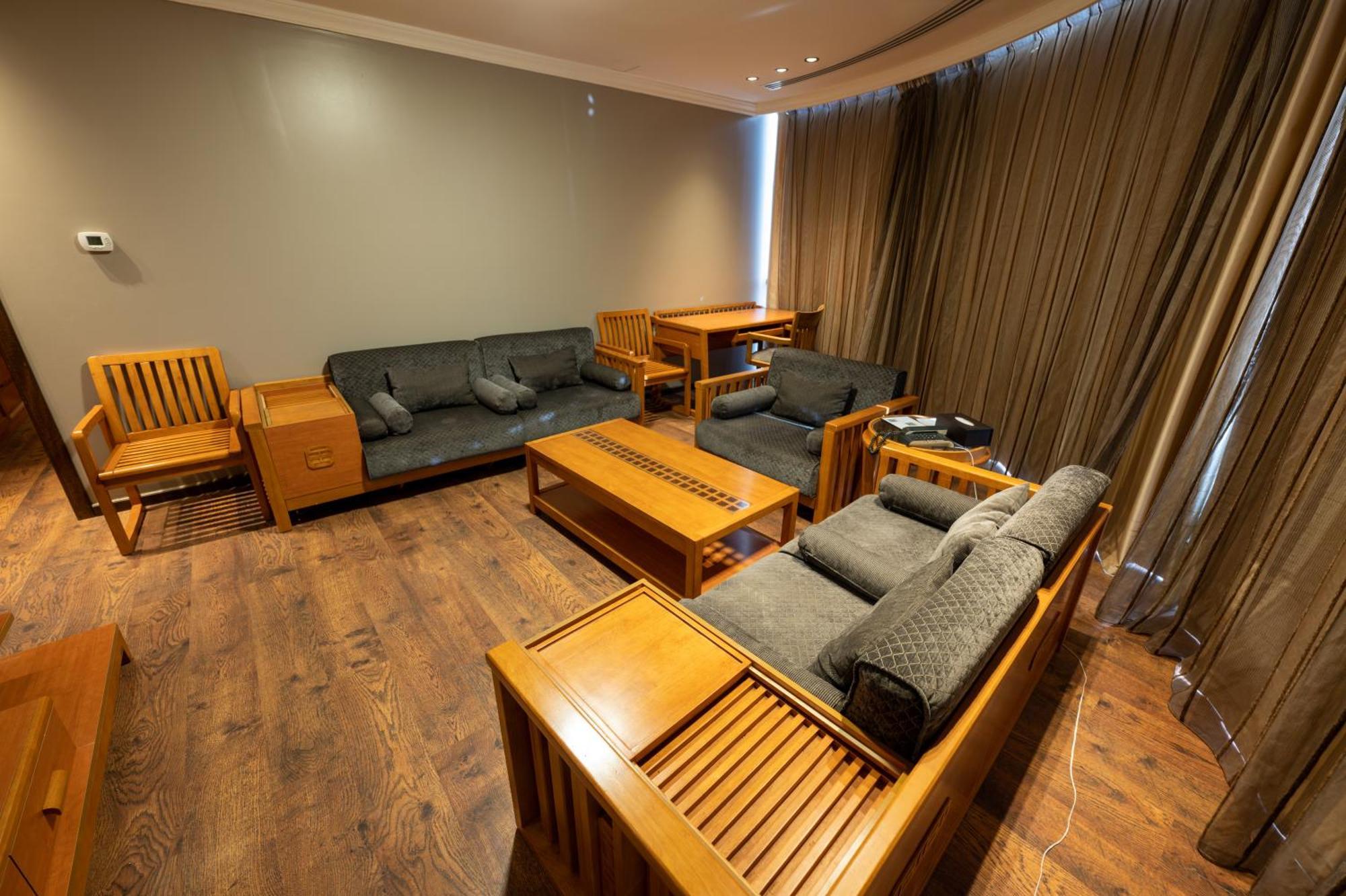Tanal Serviced Apartments 알크호바르 객실 사진