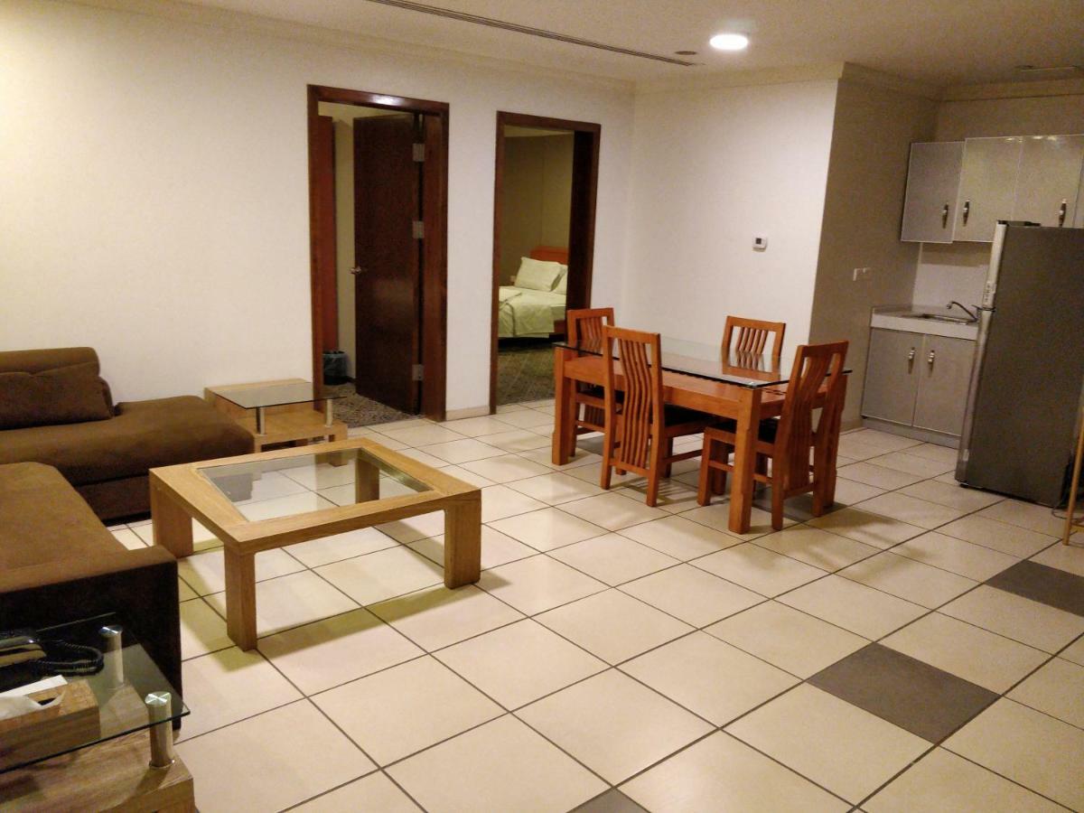 Tanal Serviced Apartments 알크호바르 외부 사진
